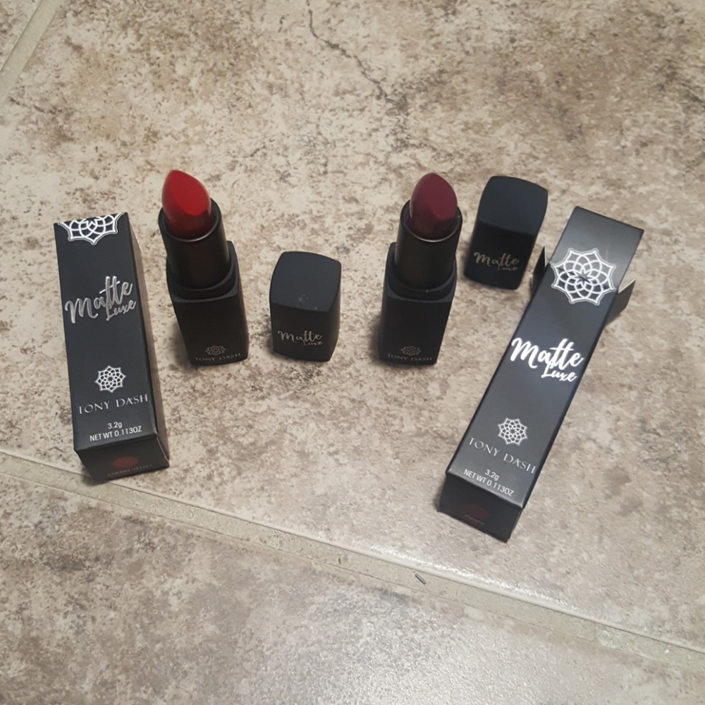 Lip stick